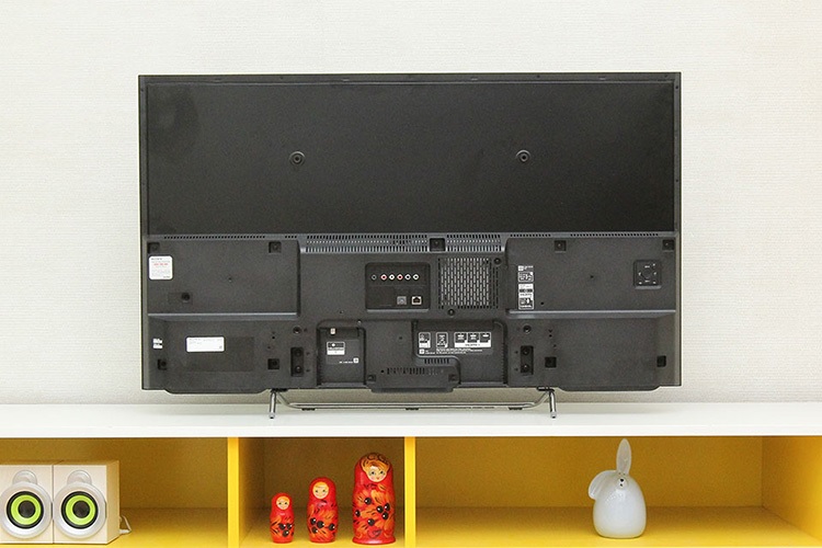 Tivi LED Sony 43W800C có công suất loa 20W