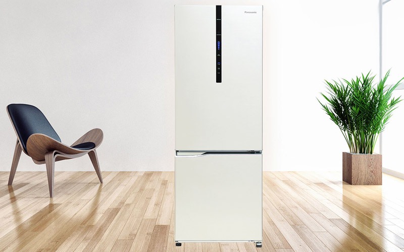 Tủ lạnh còn nổi bật với khả năng làm lạnh toàn diện, thực phẩm sẽ được bảo quản một cách tốt nhất dù ở vị trí nào trong tủ