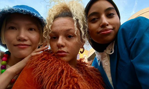 Điện thoại iPhone 14 512GB Tím chụp selfie rõ nét